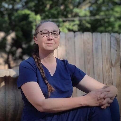 Photo of Dr. Jennifer Holman